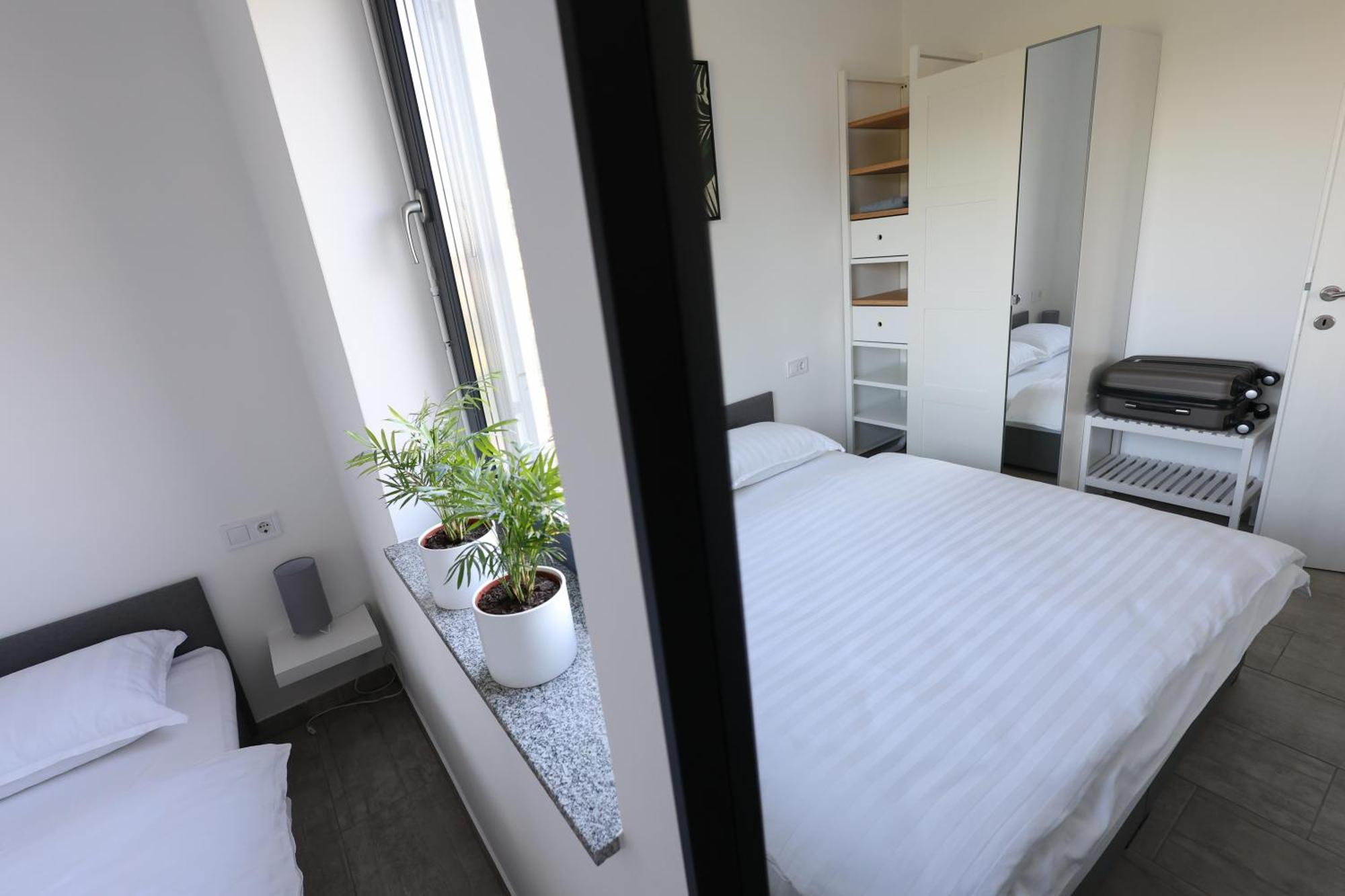 White Mountain Apartment Бановци Экстерьер фото